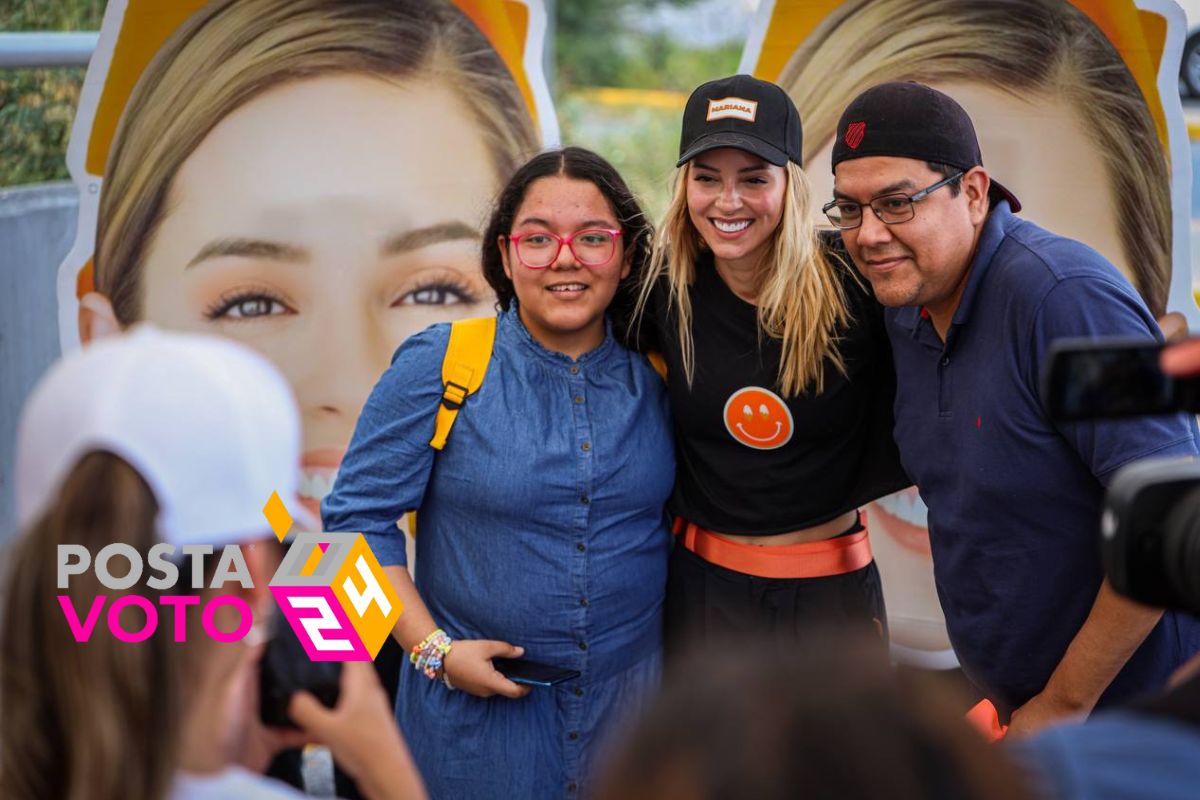 Dos personas y la candidata a la alcaldía de Monterrey por Movimiento Ciudadano, Mariana Rodríguez. Foto: Movimiento Ciudadano