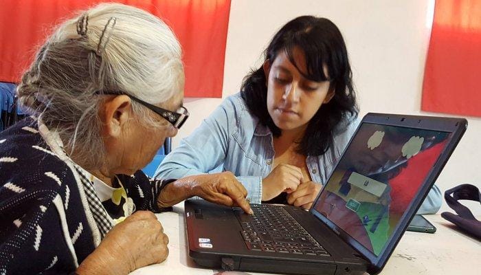 Ciberseguridad para adultos mayores en el Estado de México. Foto: sdsnmexico