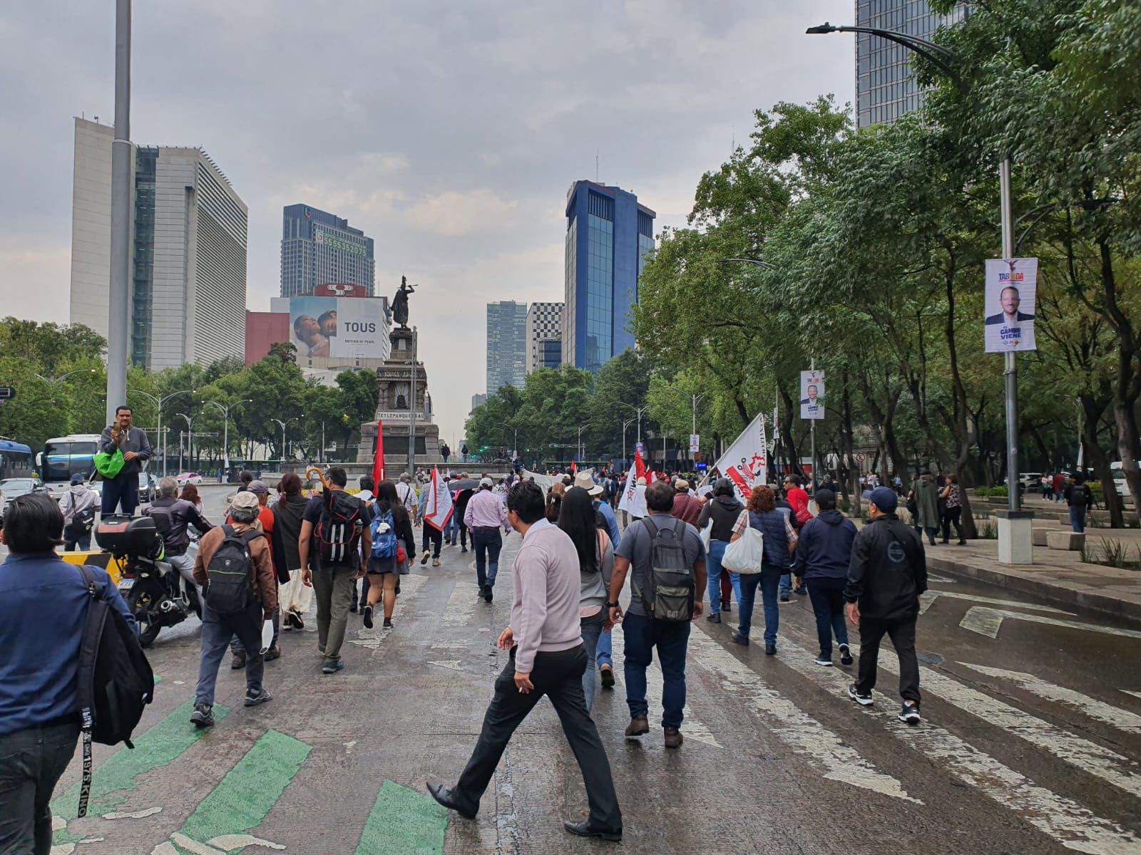 Carriles centrales de Paseo de la Reforma se mantienen cerrados. Foto: Ramón Ramírez