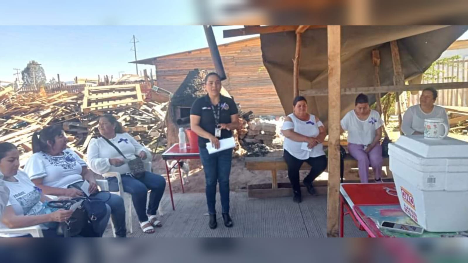 Mujeres Buscando la Paz es el nuevo equipo del vecindario Predio El Campanario. Foto: Facebook/ SSP Durango. 