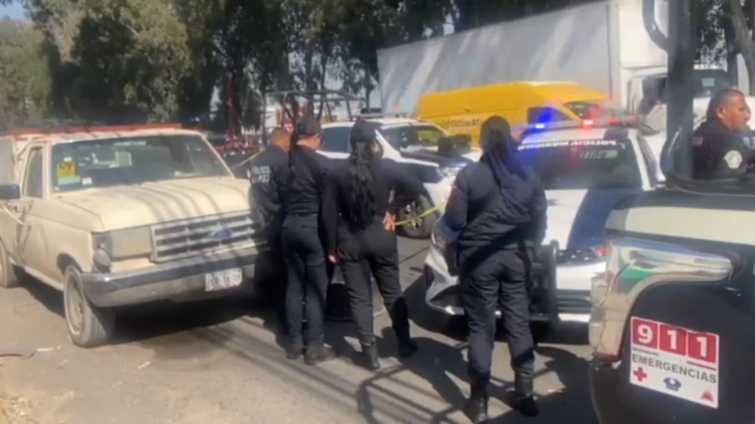 Muere motociclista tras ser arrollado en la México-Texcoco. Foto: RRSS