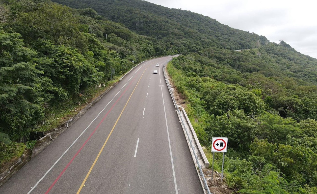 Comienzan obras de la carretera Toluca-Zihuatanejo. Foto: @SECTUR_mx