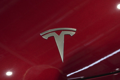 Tiene Tesla caída en ventas, primer descenso en 9 años