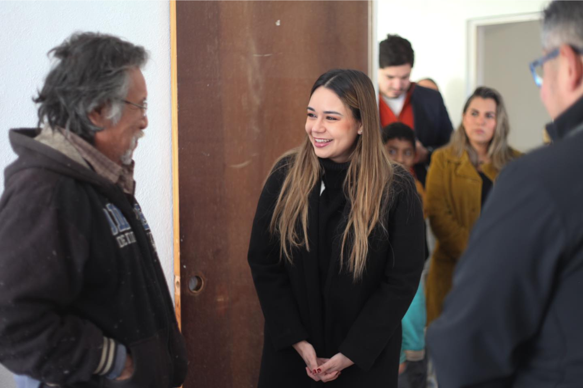 La presidenta del DIF Victoria visitó el albergue instalado en al CEDIF 1 de la colonia Buenavista. Foto: Victoria Jiménez