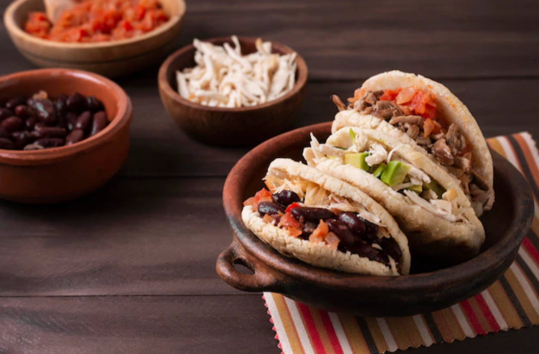 Las gorditas de chicharrón se han convertido en un platillo típico mexicano. Imagen: Freepik