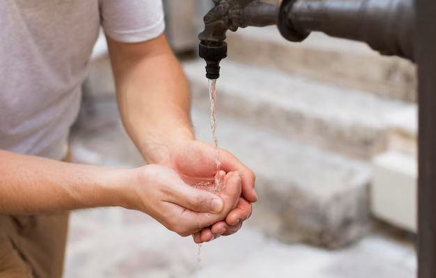 200 colonias en Ecatepec enfrentan desabasto de agua, instalan Gabinete del Agua. Foto: Freepik