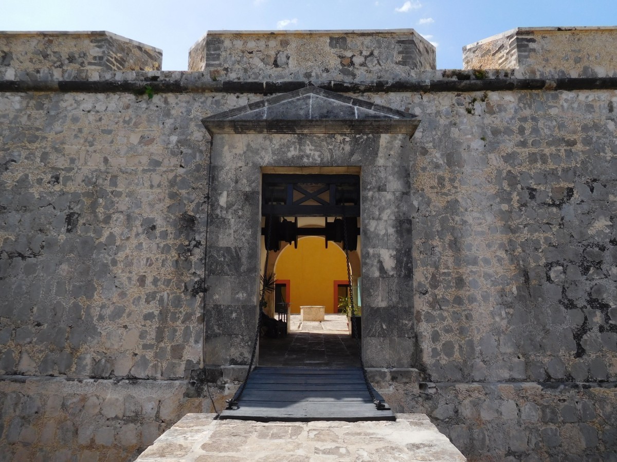 Campeche cuenta con lugares emblemáticos como el Fuerte de San Miguel donde se puede conocer parte de la historia de la localidad peninsular.- Fuente INAH