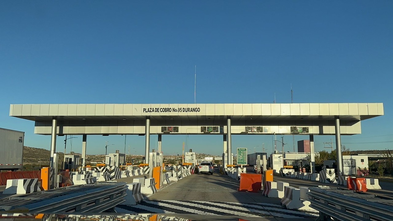 Imagen ilustrativa de una caseta de la Supercarretera Durango - Mazatlán. Foto: Brenda García.