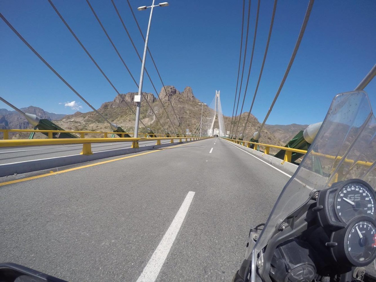 Descubre cuánto gastarás al recorrer 'la Super' en motocicleta Foto: 'Autopista Durango-Mazatlán', en Facebook.