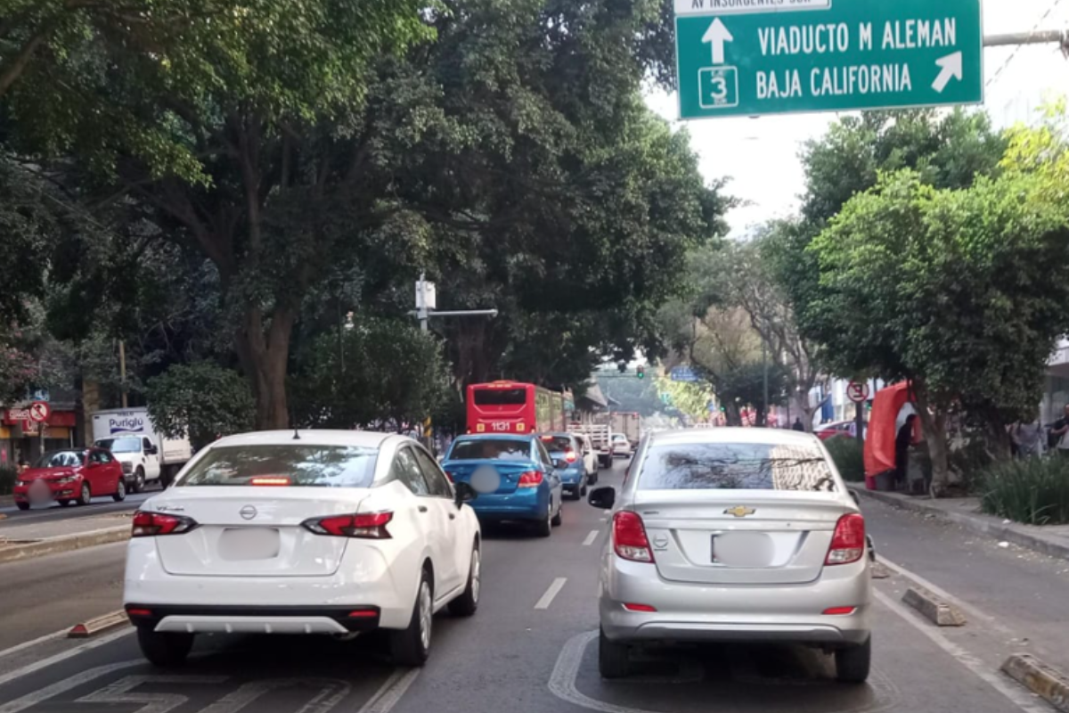 Buen avance de autos en Av. Insurgentes que lleva de Eje 3 Sur a Eje 5 Sur.    Foto: @OVIALCDMX