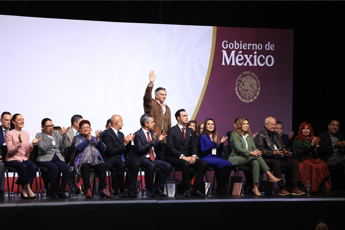 Américo Villarreal Anaya presente en la Reunión Nacional Municipal 'Benito Juárez'. Foto: Facebook @dr.americovillarreal