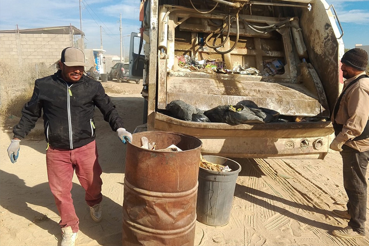 Fin de año con toneladas de basura en Los Cabos. Fotografías: Facebook de Servicios Públicos Municipales.