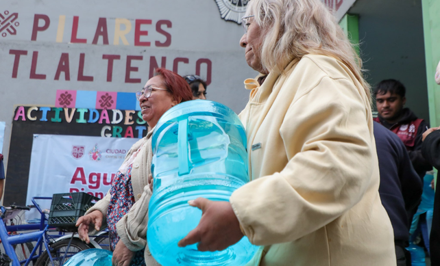 Punto de distribución de Agua de Bienestar Pilares Tlaltenco Foto: @GobCDMX