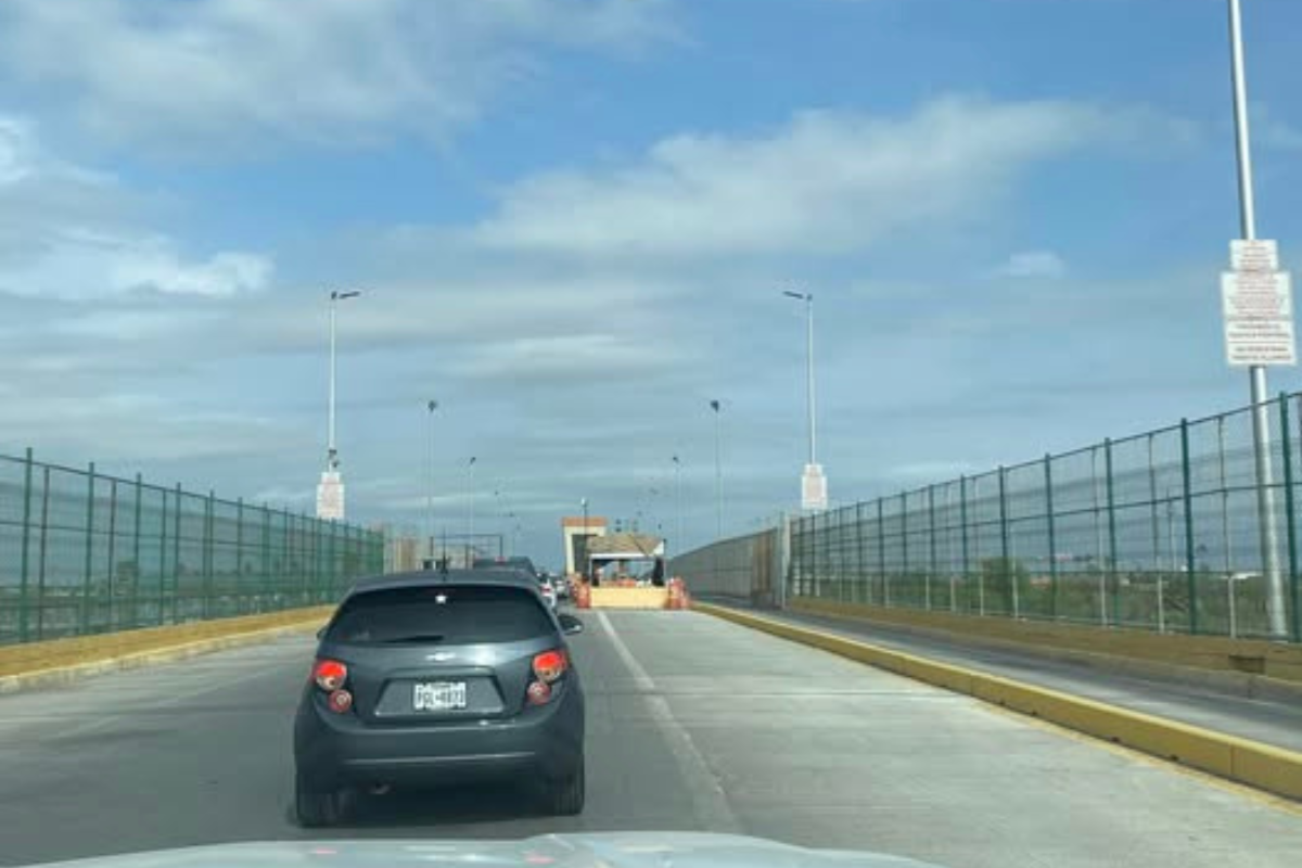 Toma tus precauciones en la demora en los puentes fronterizos de Tamaulipas. Foto: redes sociales