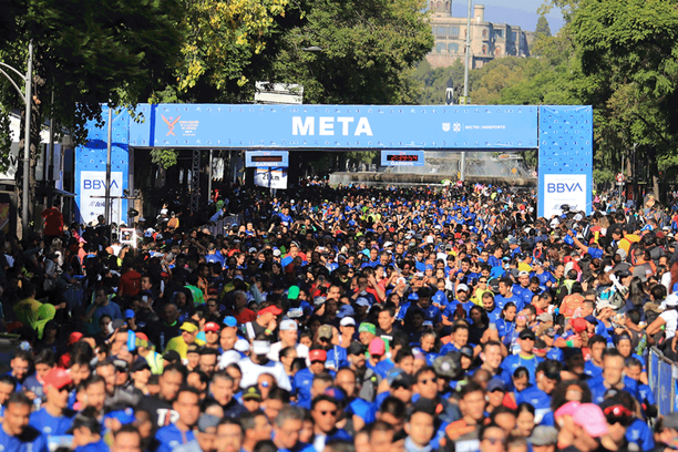 Medio Maratón 2024. Foto: GobCDMX edición en canva