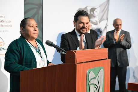 IMSS galardona a enfermeros de Nuevo León por su compromiso y entrega