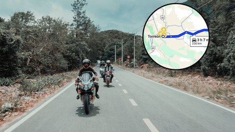 ¿Cuánta gasolina se gasta en motocicleta de Torreón a Saltillo?