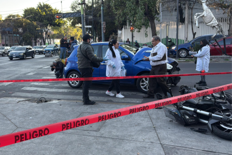 Muere motociclista tras ser atropellado por automovilista en la Buenos Aires