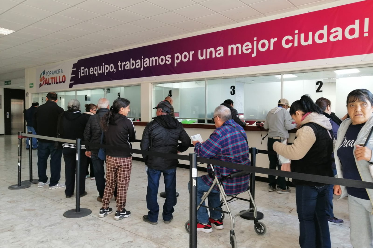 Además del pago en línea, puedes acudir a los módulos habilitados en la Presidencia Municipal y otros puntos de atención./Foto: Claudia Almaraz