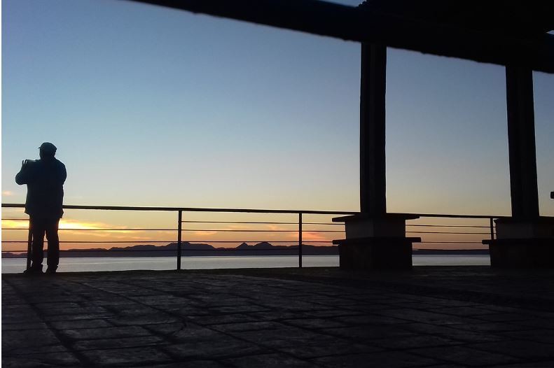 El malecón de Loreto enamora al amanecer. Fotografías: Modesto Peralta Delgado.