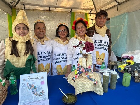 Disfrutan de gran tamaliza por el Día de la Candelaria en San Nicolás