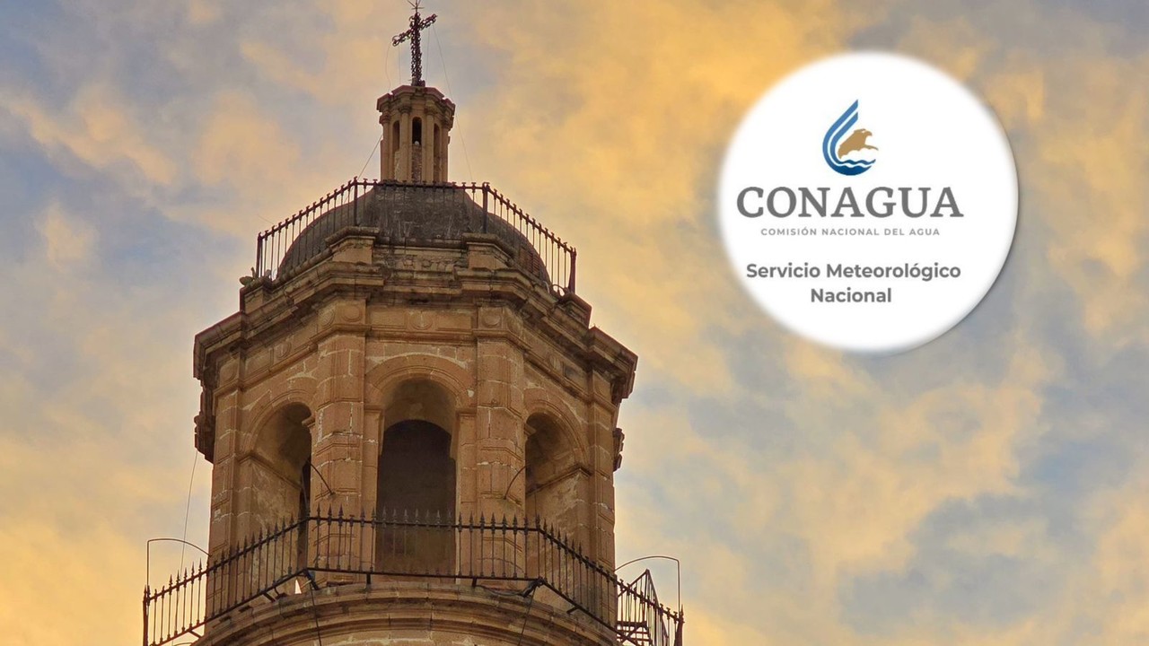 El caer del atardecer sobre un templo de la ciudad de Durango. Foto: Luis Lozano/X Conagua Durango.