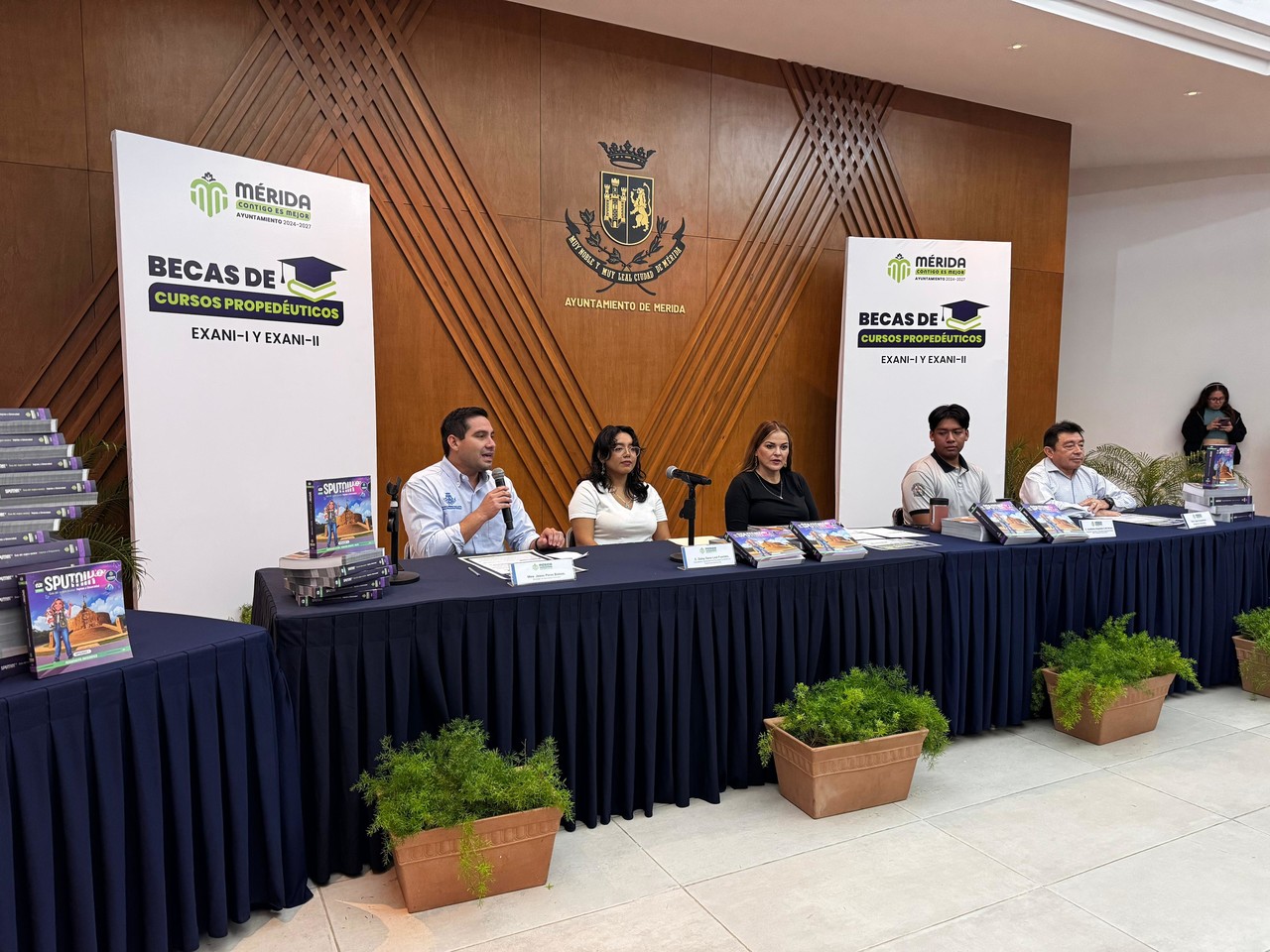 El Ayuntamiento de Mérida brindará cursos propedéuticos gratuitos dirigidos a estudiantes interesados en presentar el EXANI I y EXANI II.- Fuente Irving Gil