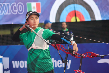 Arqueros coahuilenses arrasan en el Abierto de Arquería 