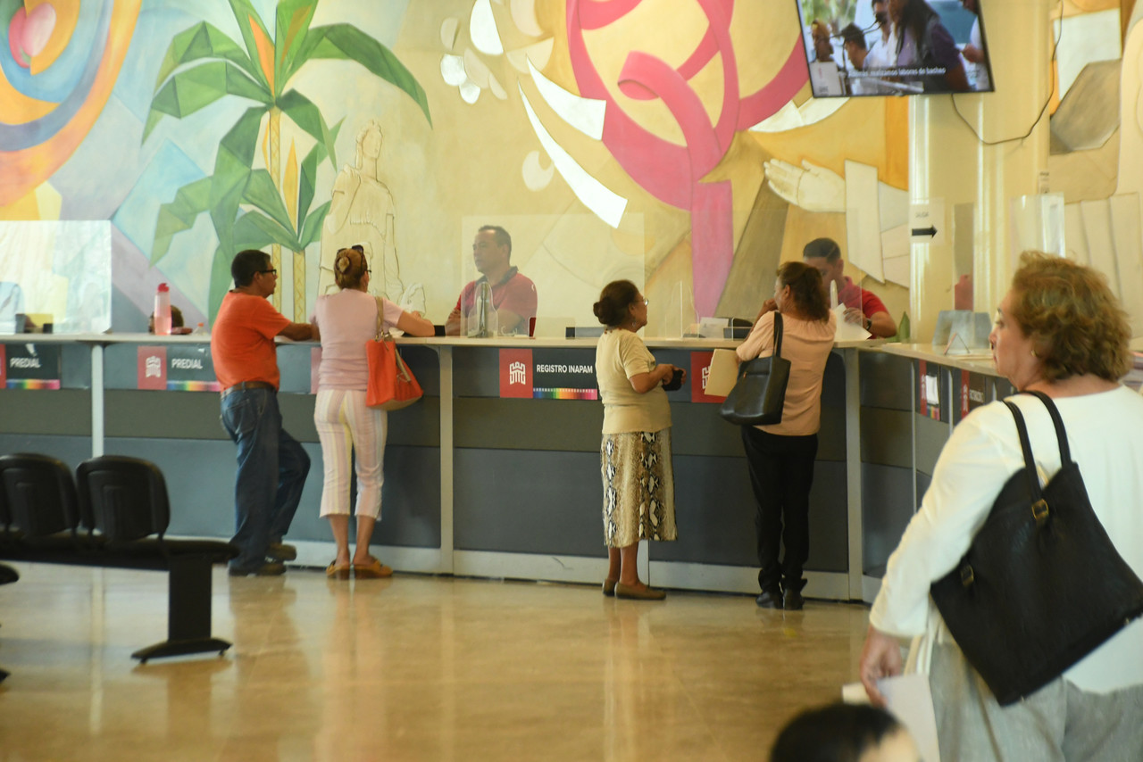 Las personas pueden pagar en las cajas de la presidencia de Torreón. (Fotografía: Gobierno de Torreón)