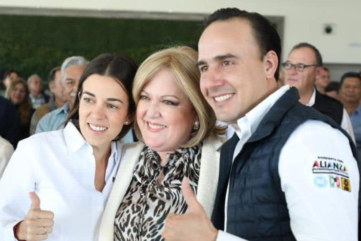 Patricia Martínez fue galardonada con la Presea Saltillo 2021 en la categoría En vida./Foto: Facebook: Manolo Jiménez Salinas