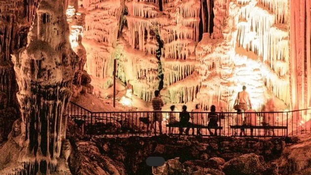 Las Grutas de García, un destino natural único en Nuevo León. Foto:  nuevoleon.travel/grutas-de-garcia