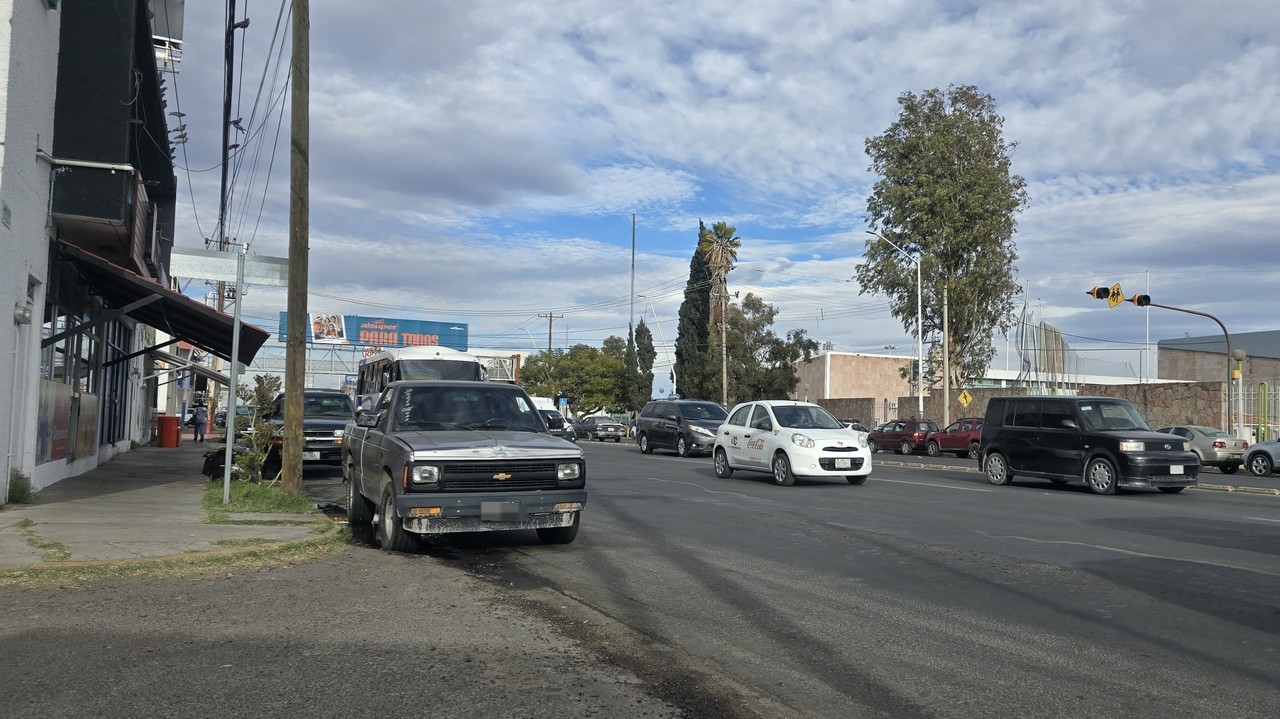 Conoce cuál será el costo por incurrir en la infracción de obstruir la visibilidad en las esquinas en este 2025 en la ciudad de Durango.  Foto: Gerardo Lares.