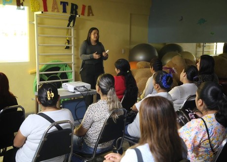 ¿Un taller gratuito a padres con hijos con trastorno del espectro autista? Aquí te decimos