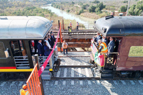 Inauguran en Nuevo Laredo 'El Puente Ferroviario Internacional Patrick J. Ottensmeyer