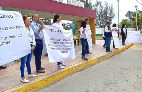 Estallan docentes del ITA: exigen destitución de directora por acoso laboral