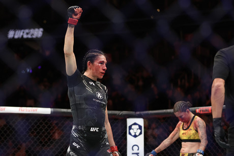 Irene Aldana Se Lleva Premio Y Récord En UFC 296