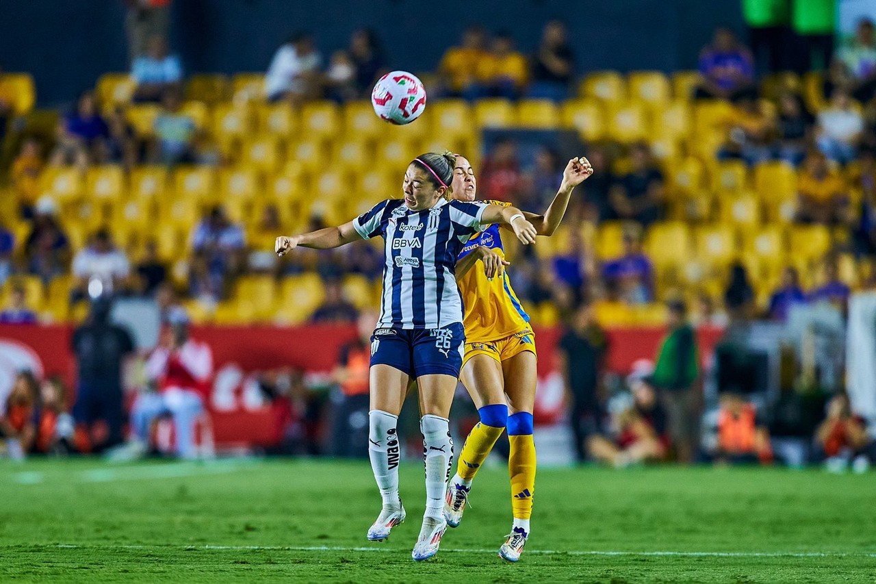 Afición vuelve a lucir por su ausencia en el Clásico Regio Femenil