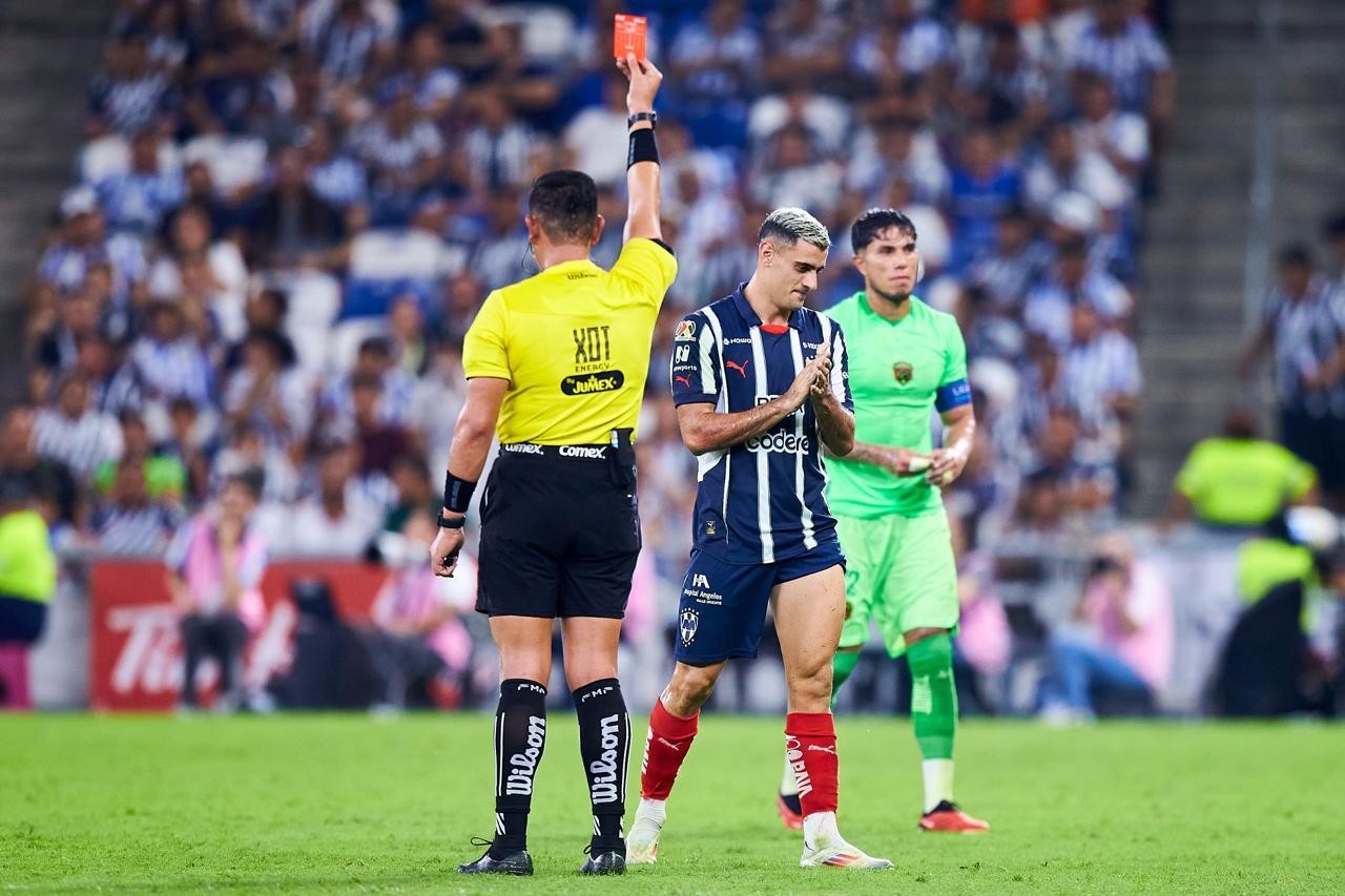 Germán Berterame en riesgo de ser inhabilitado por lesionar a Avilés Hurtado