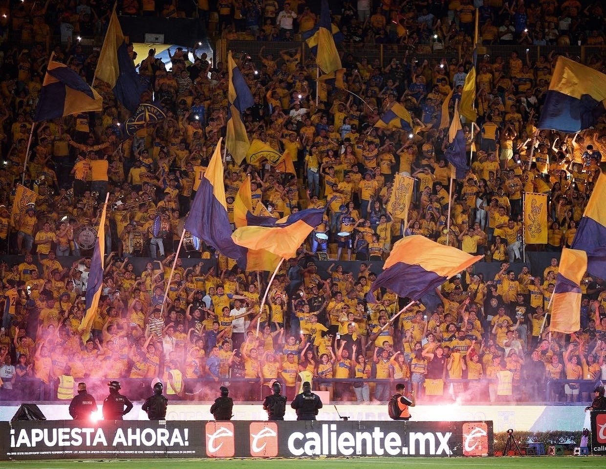 Fans de Rayados acusan a Libres y Lokos de agresión en San Antonio