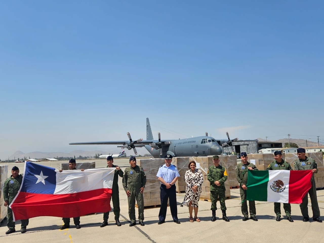 La foto de la llegada de los dos aviones pertenecientes a la Sedena fue compartida por Alicia Bárcena. Fuente: X (antes Twitter)/aliciabarcena