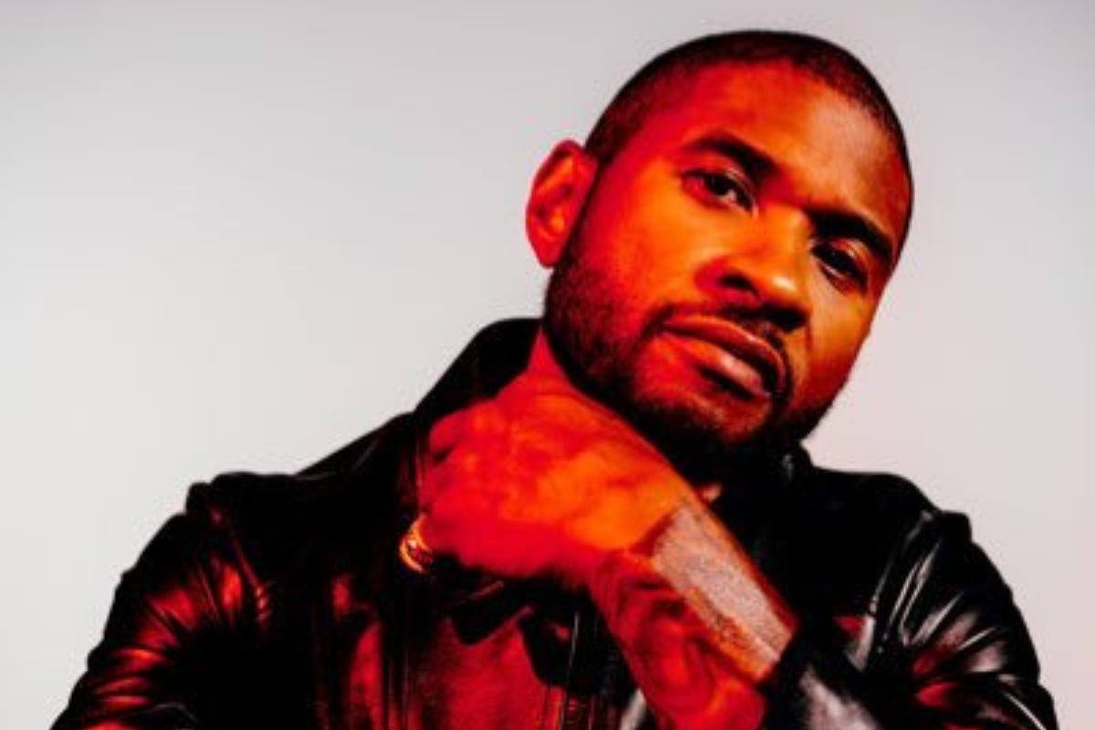 Usher tiene más de 10 años de carrera, sustentada con 10 discos y varios sencillos número uno en Billboard. Fuente: X (antes Twitter)/@Usher