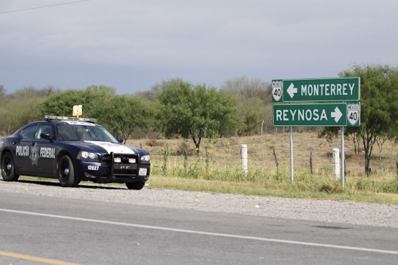La extinta Policía Federal en un retén de seguridad en la carretera Monterrey-Reynosa. Foto: Archivo