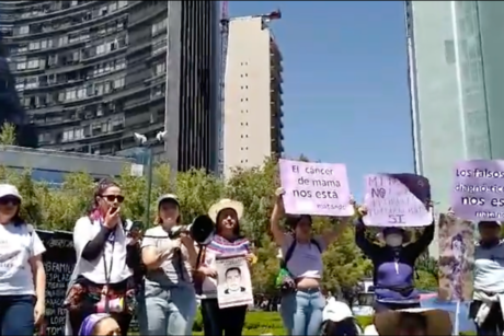 Inicia concentración de mujeres para marcha del 8M en Ciudad de México