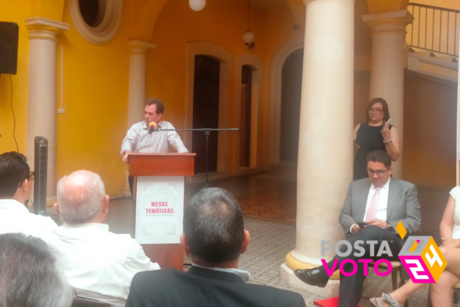 Empresarios entregaron a José Yunes sus propuestas de mejora para el Veracruz