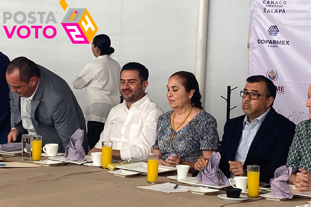 La reunión se llevó a cabo con Empresarios de Xalapa, donde comieron con Miguel Ángel Yunes Márzquez, candidato del PAN-PRD-PRI. Fuente: POSTA
