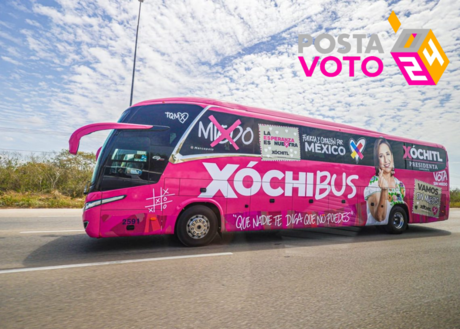 Presenta Xóchitl Gálvez el 'Xochibús' para usarlo durante campaña