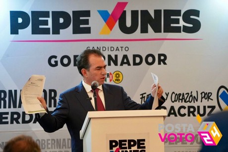 Presenta Pepe Yunes denuncias ante la FGR contra Rocío Nahle