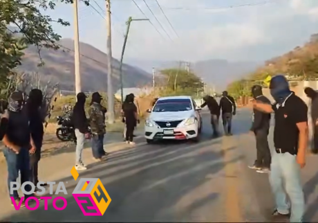 Encapuchados en Chiapas niegan montaje mediático