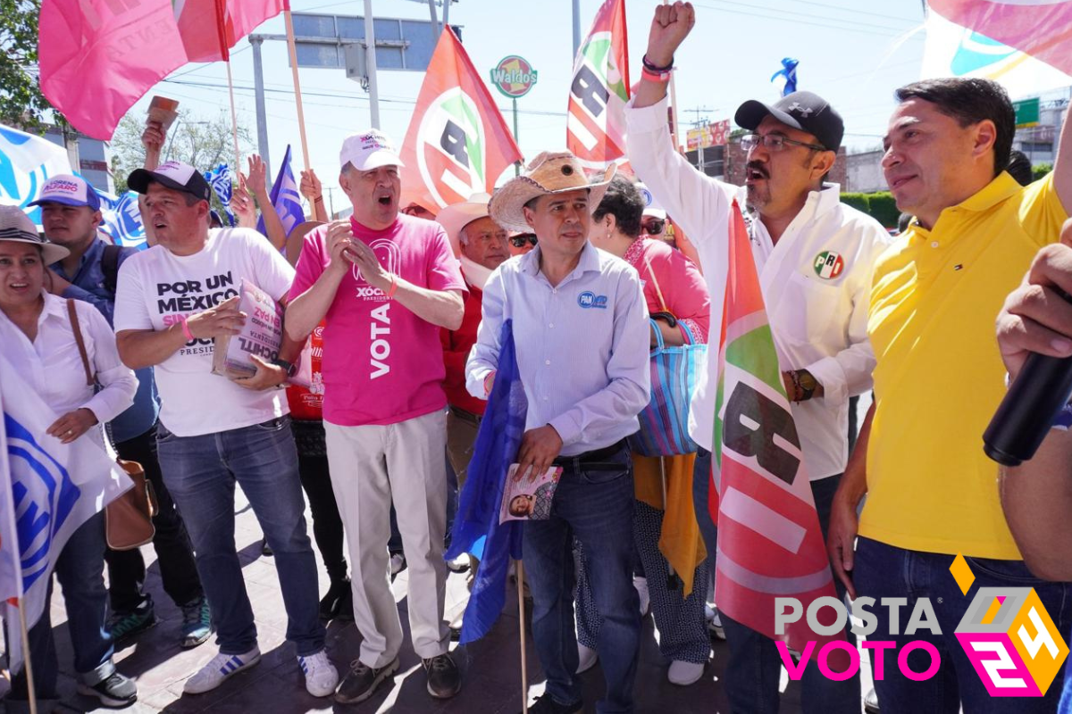 Líderes de Fuerza y Corazón por México se reúnen con Xochitllovers para apoyar a Xóchitl Gálvez. Foto: Salvador Pacheco