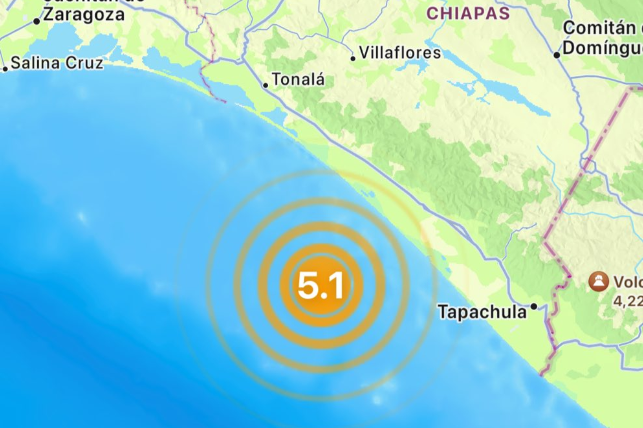 Un sismo de magnitud 5.1 sacudió la región sur de México, con su epicentro ubicado a más de 70 km de la costa de Chiapas. Foto: @SkyAlertMx